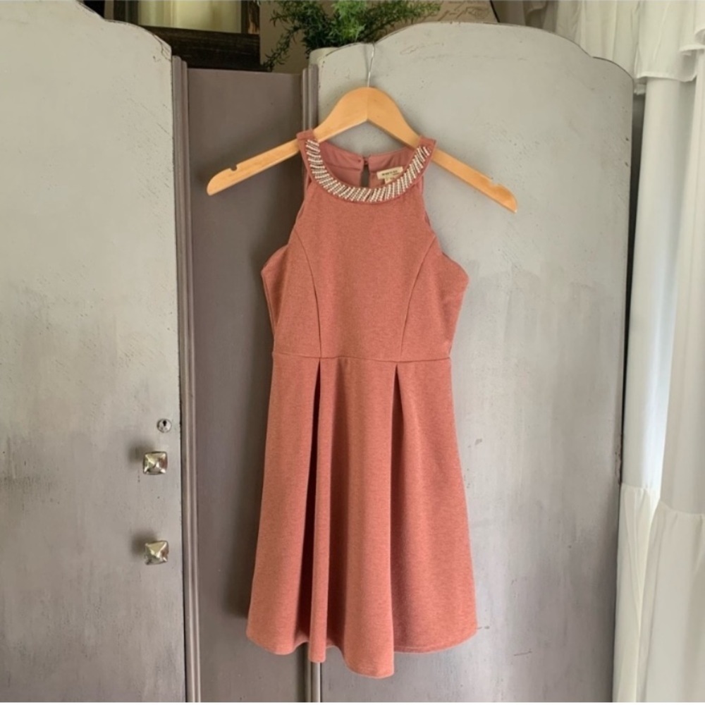 Monteau Pearl Scalloped Sparkle Dress NWT